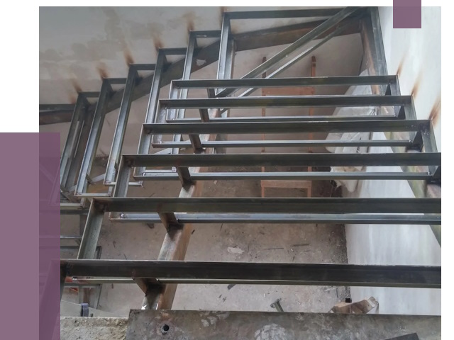 Демонтаж лестниц в Феодосии от 4266 руб. 