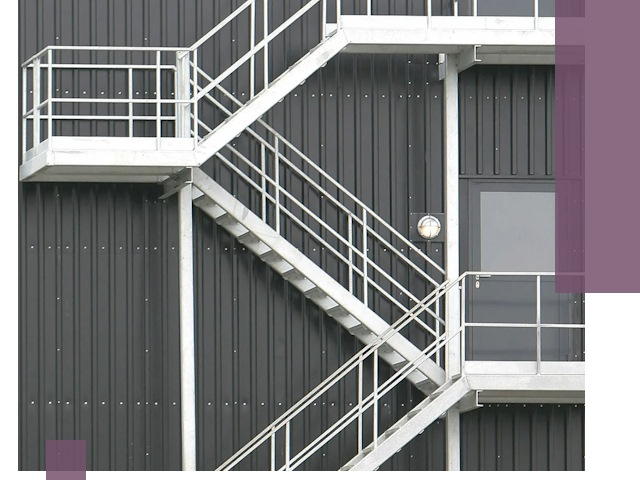 Изготовление и монтаж пожарных лестниц в Феодосии быстро и надежно