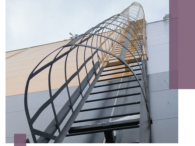 Изготовление и монтаж пожарных лестниц в Феодосии профессионально