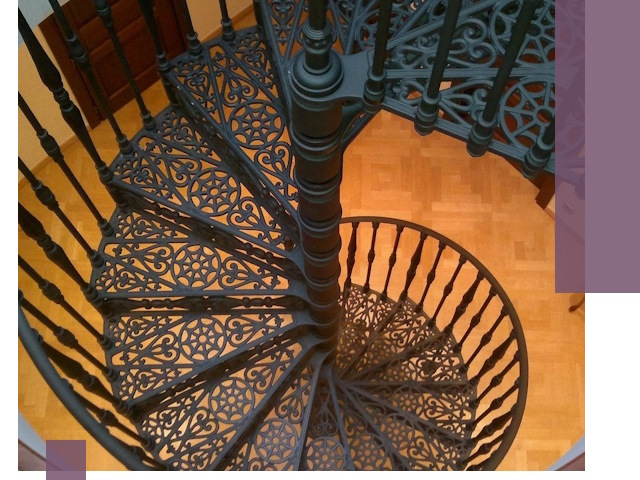 Винтовые лестницы под ключ в Феодосии: производство и монтаж