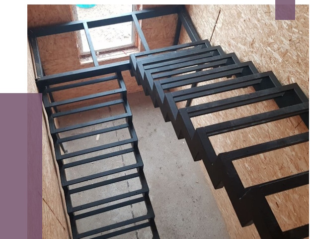 Демонтаж лестниц на металлокаркасе в Феодосии от 7314 руб. за м²