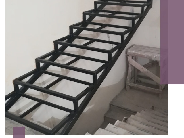 Демонтаж лестниц на металлокаркасе в Феодосии: быстрый вывоз и разбор