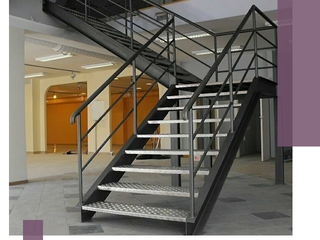 Лестницы для офиса в Феодосии: изготовление, монтаж, демонтаж