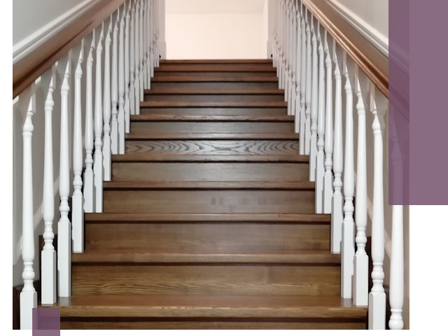 Лестницы из ясеня на заказ в Феодосии — изготовление и монтаж