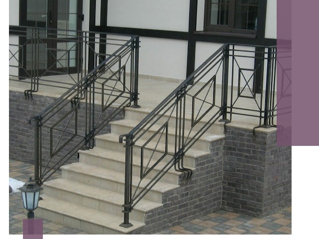 Перила для крыльца в Феодосии — монтаж, изготовление и установка