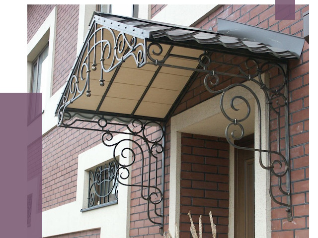 Двускатные козырьки в Феодосии под ключ от 12698 руб.