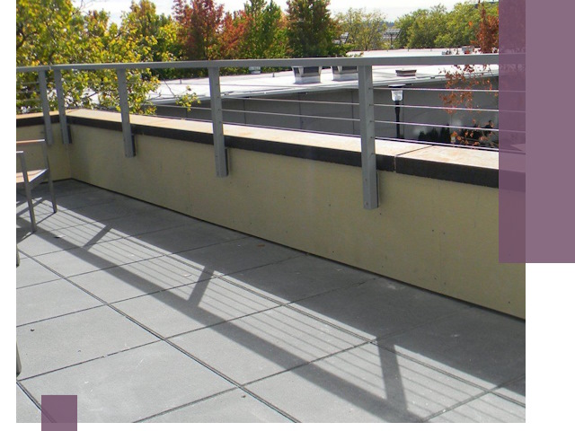 Металлические парапеты под ключ в Феодосии: монтаж и изготовление