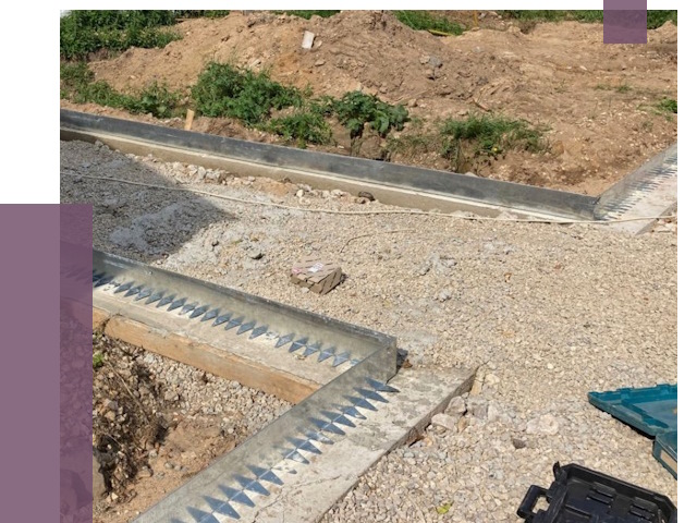 Металлические бордюры для дорожек в Феодосии от 4876 руб.