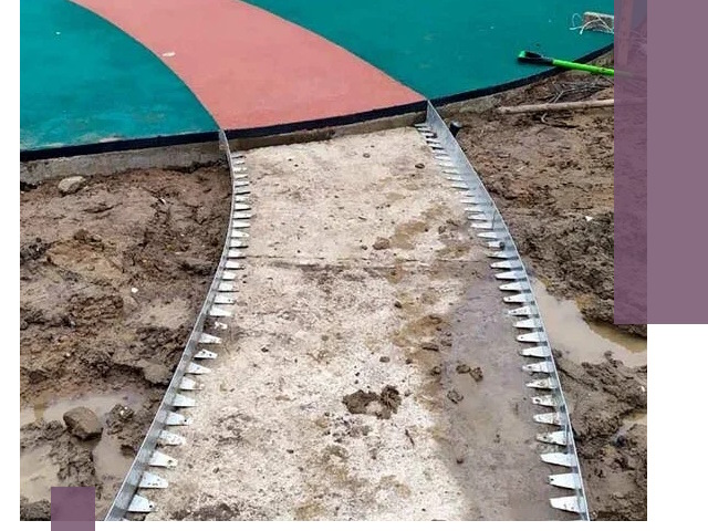 Металлические бордюры для дорожек в Феодосии — монтаж и изготовление