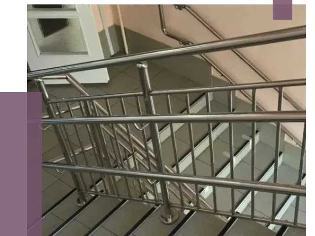 Демонтаж поручней из нержавейки в Феодосии от 3555 руб.